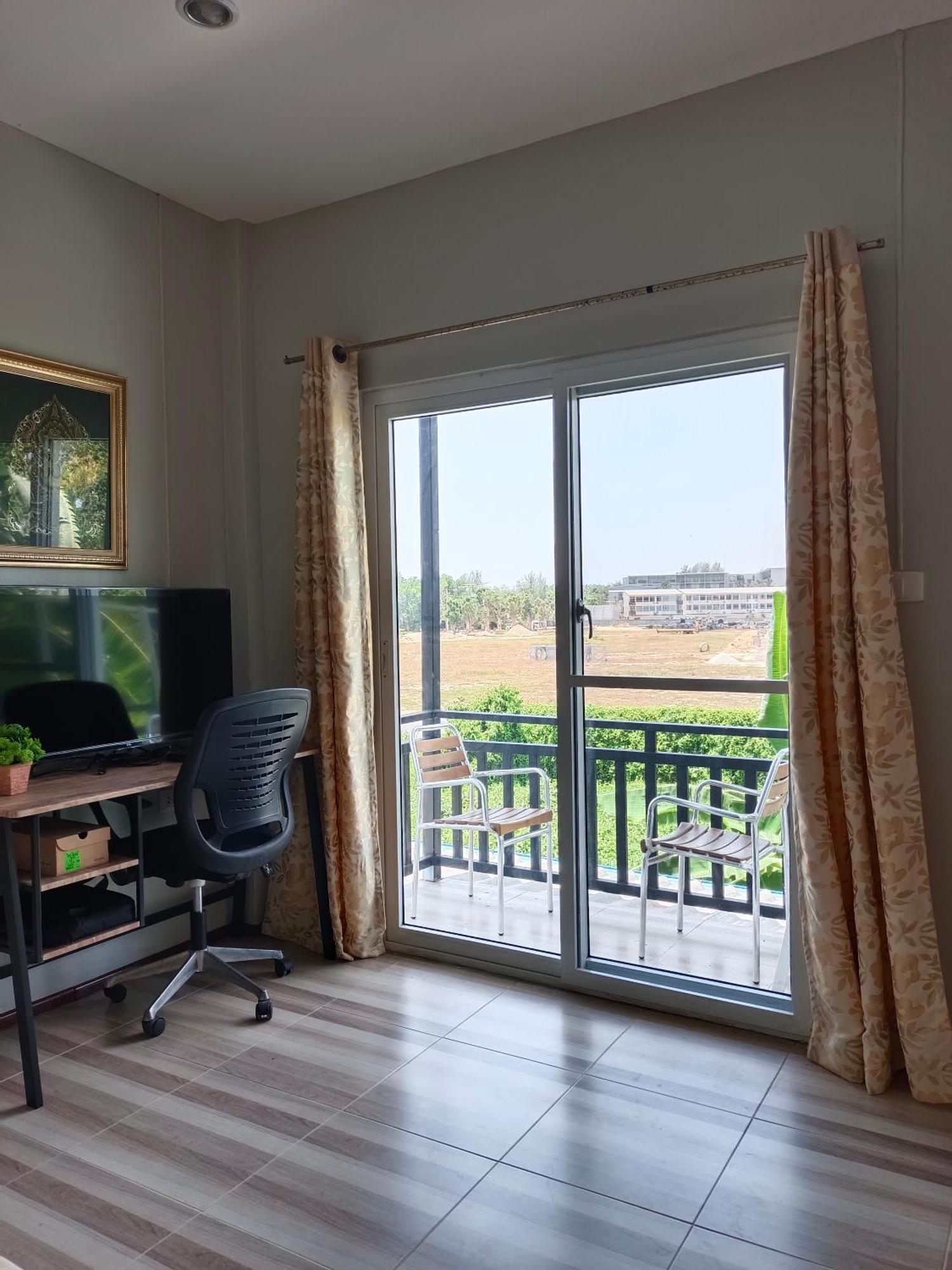 B&N House Apartment Nai Yang Luaran gambar
