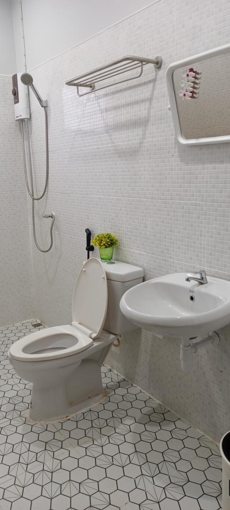 B&N House Apartment Nai Yang Luaran gambar